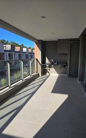 Apartamento à venda com 167m², 3 quartos e 3 vagas Apartamento à venda com 167m², 3 quartos e 3 vagasVaranda