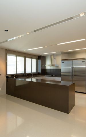 Apartamento à venda com 537m², 5 quartos e 6 vagas Apartamento à venda com 537m², 5 quartos e 6 vagasCOZINHA