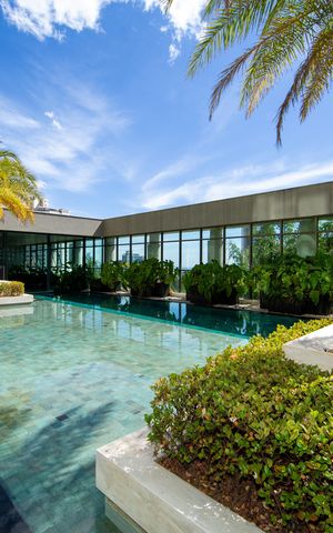 Apartamento à venda com 537m², 5 quartos e 6 vagas Apartamento à venda com 537m², 5 quartos e 6 vagasPISCINA