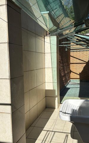 Casa de condomínio à venda com 342m², 2 quartos e 4 vagasÁrea externa