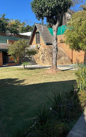 Casa de condomínio à venda com 342m², 2 quartos e 4 vagasÁrea externa