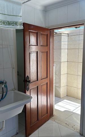 Casa de condomínio à venda com 342m², 2 quartos e 4 vagasÁrea de Serviço