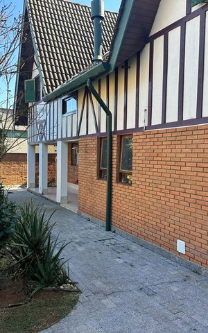 Casa de condomínio à venda com 342m², 2 quartos e 4 vagasÁrea externa