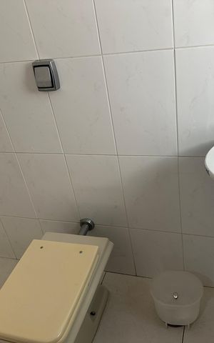 Casa de condomínio à venda com 342m², 2 quartos e 4 vagasQuarto de Serviço