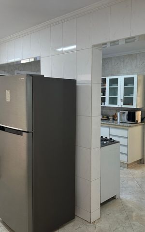 Casa de condomínio à venda com 342m², 2 quartos e 4 vagasCozinha