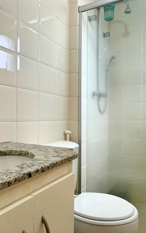 Apartamento para alugar com 60m², 2 quartos e 1 vaga Apartamento para alugar com 60m², 2 quartos e 1 vagaBanheiro da Suíte