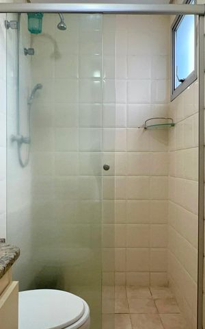 Apartamento para alugar com 60m², 2 quartos e 1 vaga Apartamento para alugar com 60m², 2 quartos e 1 vagaBanheiro da Suíte