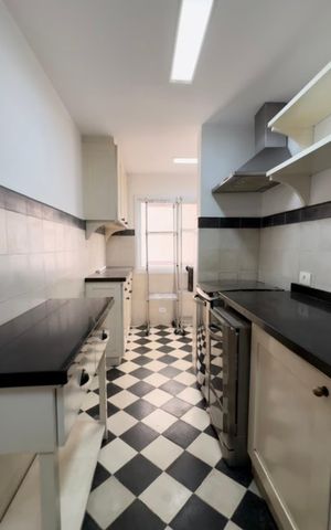 Apartamento à venda com 69m², 2 quartos e 1 vagaCozinha