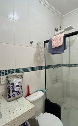 Casa à venda com 98m², 3 quartos e 2 vagas Casa à venda com 98m², 3 quartos e 2 vagasBanheiro