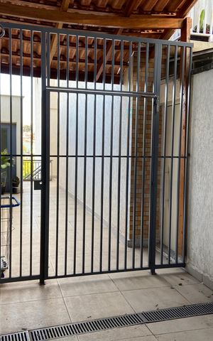 Casa à venda com 98m², 3 quartos e 2 vagas Casa à venda com 98m², 3 quartos e 2 vagasEntrada