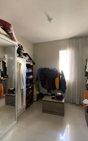 Casa à venda com 98m², 3 quartos e 2 vagas Casa à venda com 98m², 3 quartos e 2 vagasCloset