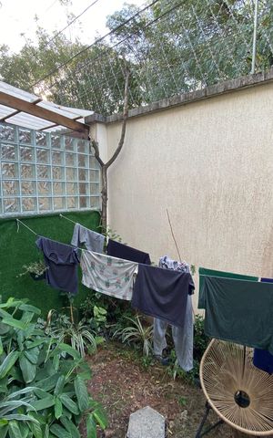 Casa à venda com 98m², 3 quartos e 2 vagas Casa à venda com 98m², 3 quartos e 2 vagasSala - varanda