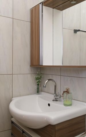 Casa à venda com 160m², 2 quartos e 4 vagasBanheiro 1 - Suíte