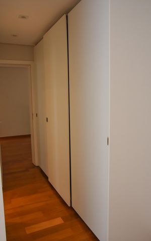 Casa de condomínio à venda com 269m², 3 quartos e 4 vagas Casa de condomínio à venda com 269m², 3 quartos e 4 vagasSuíte 2