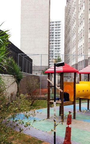 Apartamento à venda com 32m², 2 quartos e sem vaga Apartamento à venda com 32m², 2 quartos e sem vagaÁrea comum - Playground