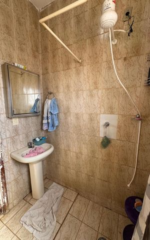 Casa para alugar com 197m², 4 quartos e 7 vagas
