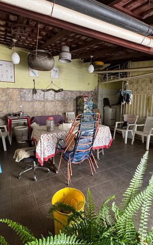 Casa para alugar com 197m², 4 quartos e 7 vagas