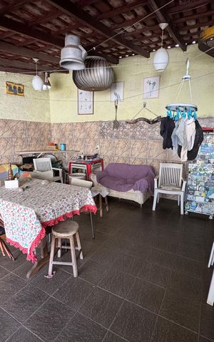 Casa para alugar com 197m², 4 quartos e 7 vagas