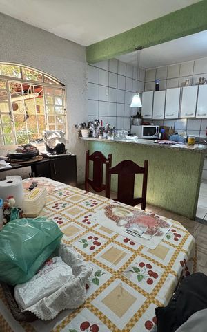 Casa para alugar com 197m², 4 quartos e 7 vagas