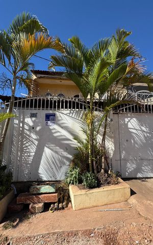 Casa para alugar com 197m², 4 quartos e 7 vagas