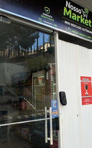 Apartamento para alugar com 40m², 2 quartos e 1 vaga Apartamento para alugar com 40m², 2 quartos e 1 vagaÁrea comum - mercado autônomo