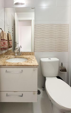 Apartamento à venda com 72m², 3 quartos e 1 vaga Apartamento à venda com 72m², 3 quartos e 1 vagaBanheiro Social