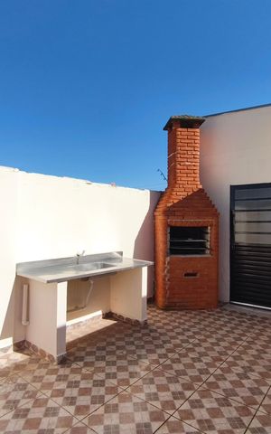 Casa para alugar com 210m², 4 quartos e 2 vagas Casa para alugar com 210m², 4 quartos e 2 vagasCorredor - Quintal