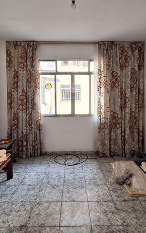Apartamento à venda com 44m², 2 quartos e 1 vaga Apartamento à venda com 44m², 2 quartos e 1 vagaSala