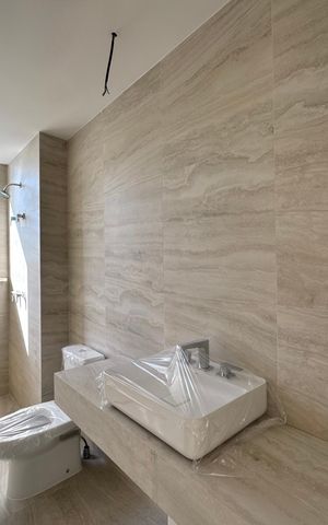 Apartamento à venda com 268m², 4 quartos e 4 vagas Apartamento à venda com 268m², 4 quartos e 4 vagasSuíte 3 - Banheiro