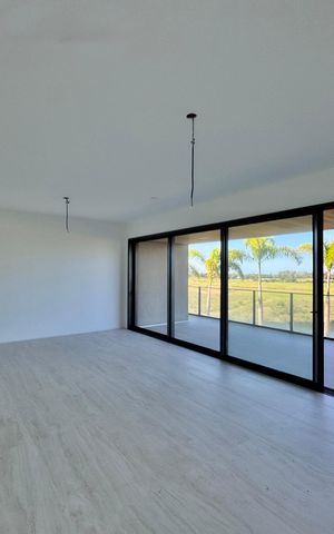 Apartamento à venda com 268m², 4 quartos e 4 vagas Apartamento à venda com 268m², 4 quartos e 4 vagasSala