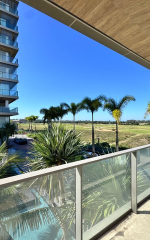 Apartamento à venda com 268m², 4 quartos e 4 vagas Apartamento à venda com 268m², 4 quartos e 4 vagasSuíte 1 - Varanda