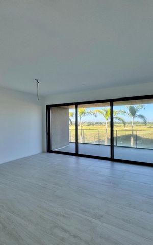 Apartamento à venda com 268m², 4 quartos e 4 vagas Apartamento à venda com 268m², 4 quartos e 4 vagasSala