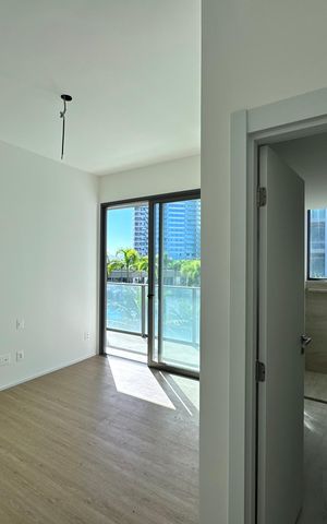 Apartamento à venda com 268m², 4 quartos e 4 vagas Apartamento à venda com 268m², 4 quartos e 4 vagasSuíte 3