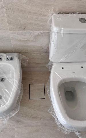 Apartamento à venda com 268m², 4 quartos e 4 vagas Apartamento à venda com 268m², 4 quartos e 4 vagasSuíte 1 - Banheiro