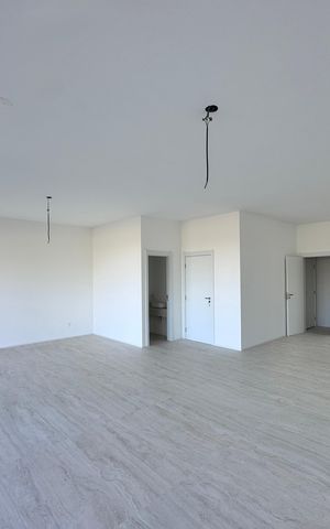 Apartamento à venda com 268m², 4 quartos e 4 vagas Apartamento à venda com 268m², 4 quartos e 4 vagasSala