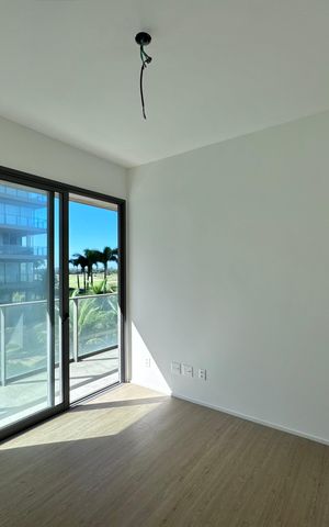 Apartamento à venda com 268m², 4 quartos e 4 vagas Apartamento à venda com 268m², 4 quartos e 4 vagasSuíte 4