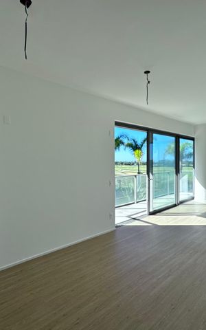 Apartamento à venda com 268m², 4 quartos e 4 vagas Apartamento à venda com 268m², 4 quartos e 4 vagasSuíte 1