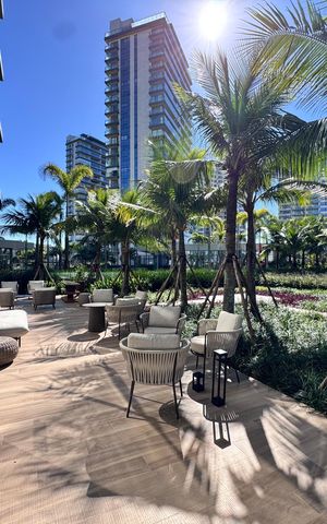 Apartamento à venda com 268m², 4 quartos e 4 vagas Apartamento à venda com 268m², 4 quartos e 4 vagasÁrea comum