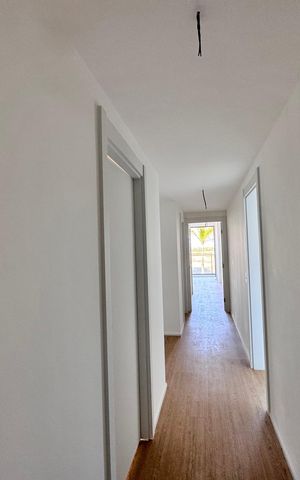 Apartamento à venda com 268m², 4 quartos e 4 vagas Apartamento à venda com 268m², 4 quartos e 4 vagasCorredor