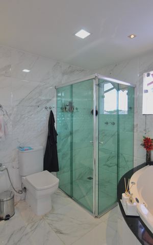 Casa à venda com 756m², 4 quartos e 4 vagasBanheiro da Suite