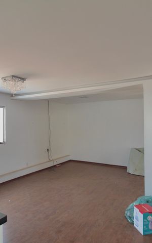 Casa à venda com 756m², 4 quartos e 4 vagasCasa 2