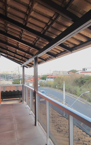 Casa à venda com 756m², 4 quartos e 4 vagasVaranda da Suite
