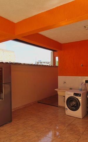 Casa à venda com 756m², 4 quartos e 4 vagasÁrea de Serviço