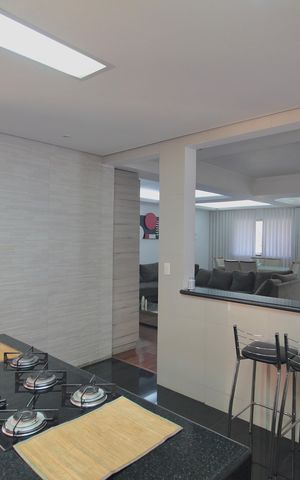 Casa à venda com 756m², 4 quartos e 4 vagasCozinha