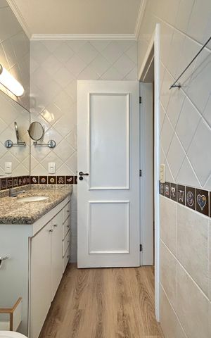 Apartamento para alugar com 106m², 2 quartos e 1 vaga Apartamento para alugar com 106m², 2 quartos e 1 vagaBanheiro social