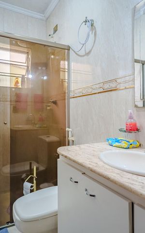 Casa para alugar com 225m², 4 quartos e 2 vagasBanheiro 1