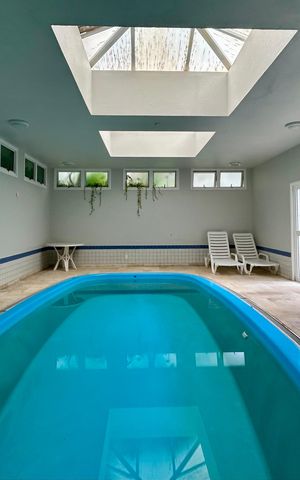 Casa de condomínio para alugar com 114m², 3 quartos e 2 vagas Casa de condomínio para alugar com 114m², 3 quartos e 2 vagasÁrea comum - Piscina
