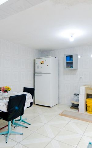 Casa à venda com 140m², 4 quartos e 1 vagaÁrea de Serviço