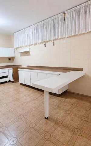 Casa à venda com 230m², 3 quartos e 2 vagasCozinha