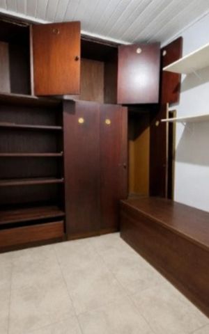 Casa à venda com 230m², 3 quartos e 2 vagasQuarto
